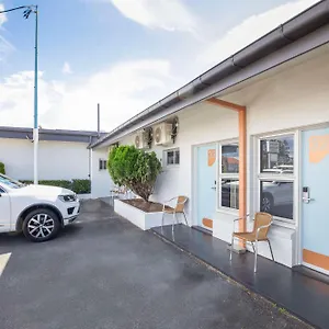 *** Hotel Nightcap At Horse & Jockey Australia
